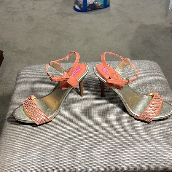 Isaac Mizrahi Stilettos.  Never Worn.  Orange and Gold. - Picture 8 of 8
